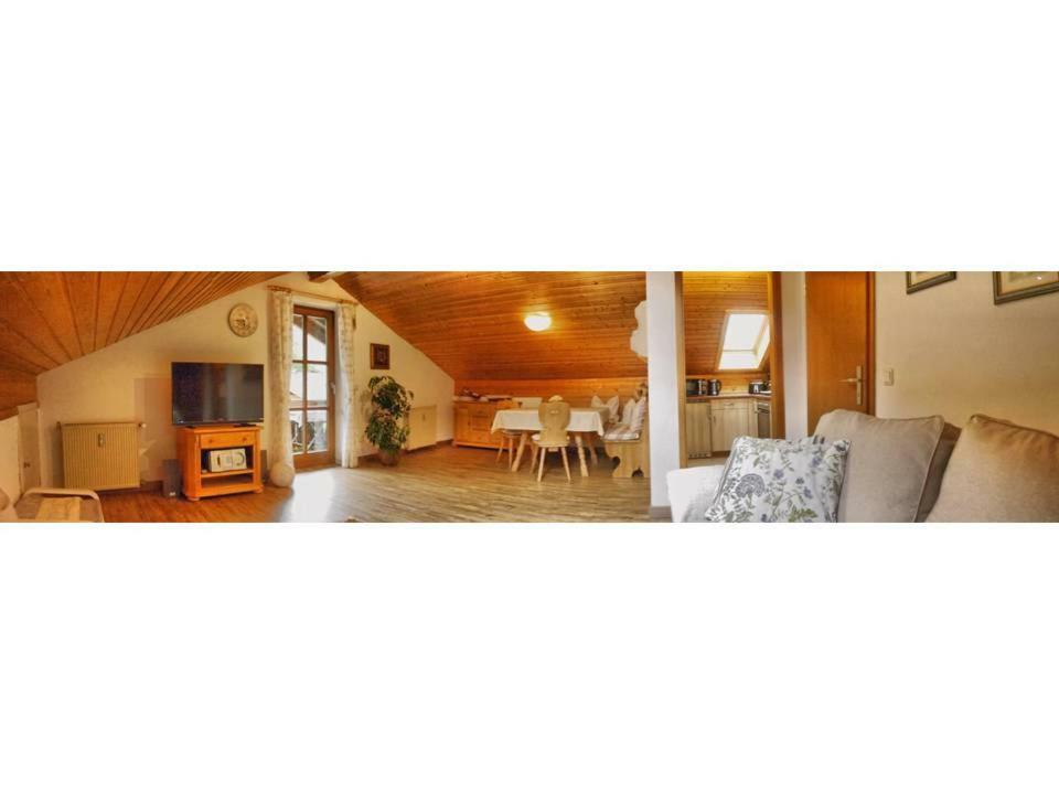 Ferienwohnung Franzi ガルミッシュ・パルテンキルヒェン エクステリア 写真